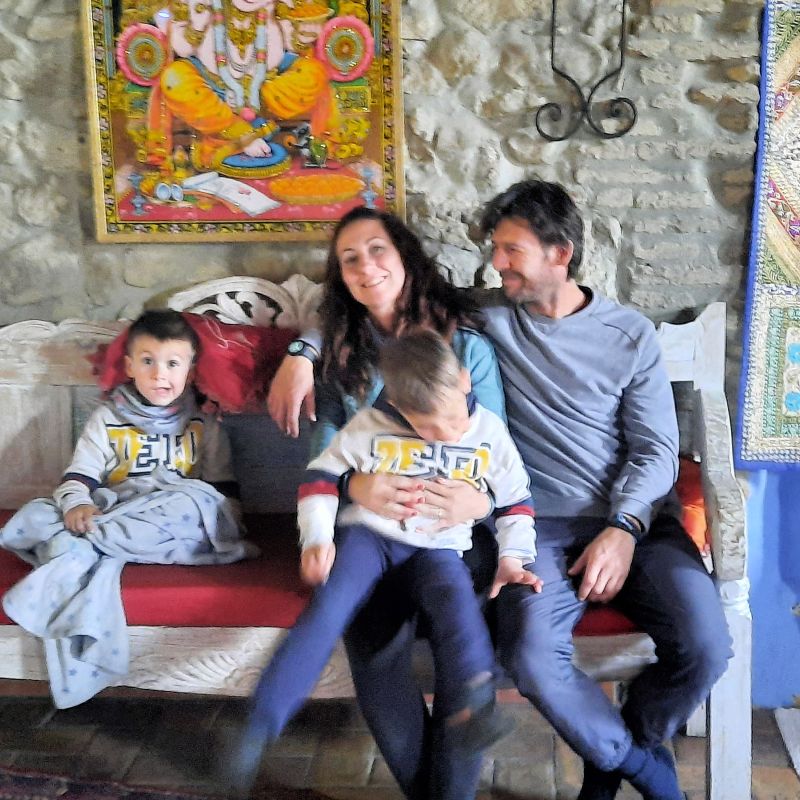 Retiro de Yoga en Familia en un centro holístico