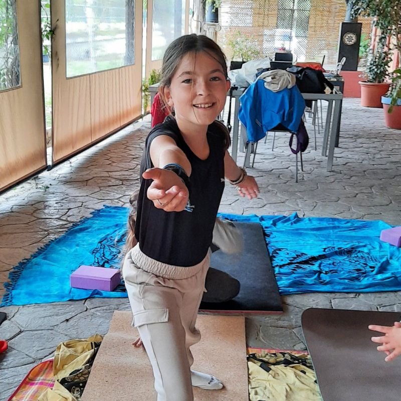 Retiro de Yoga en Familia en un centro holístico